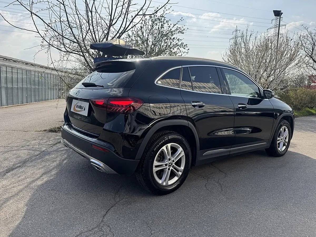 Mercedes-Benz Gla Class 2023 photo 3
