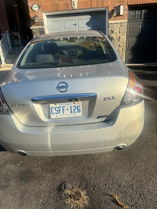 Nissan Altima 2010 photo 2