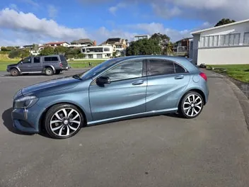 Mercedes-Benz A-Class 2013 photo 2
