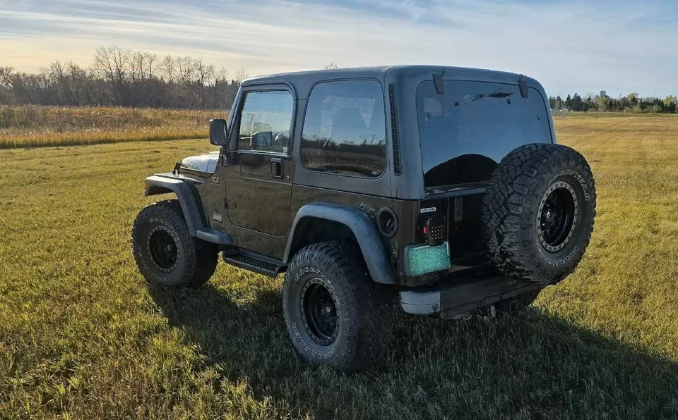 Jeep Wrangler 1999 photo 4