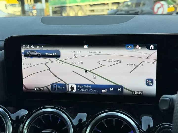 Mercedes-Benz Gla 2025 photo 4