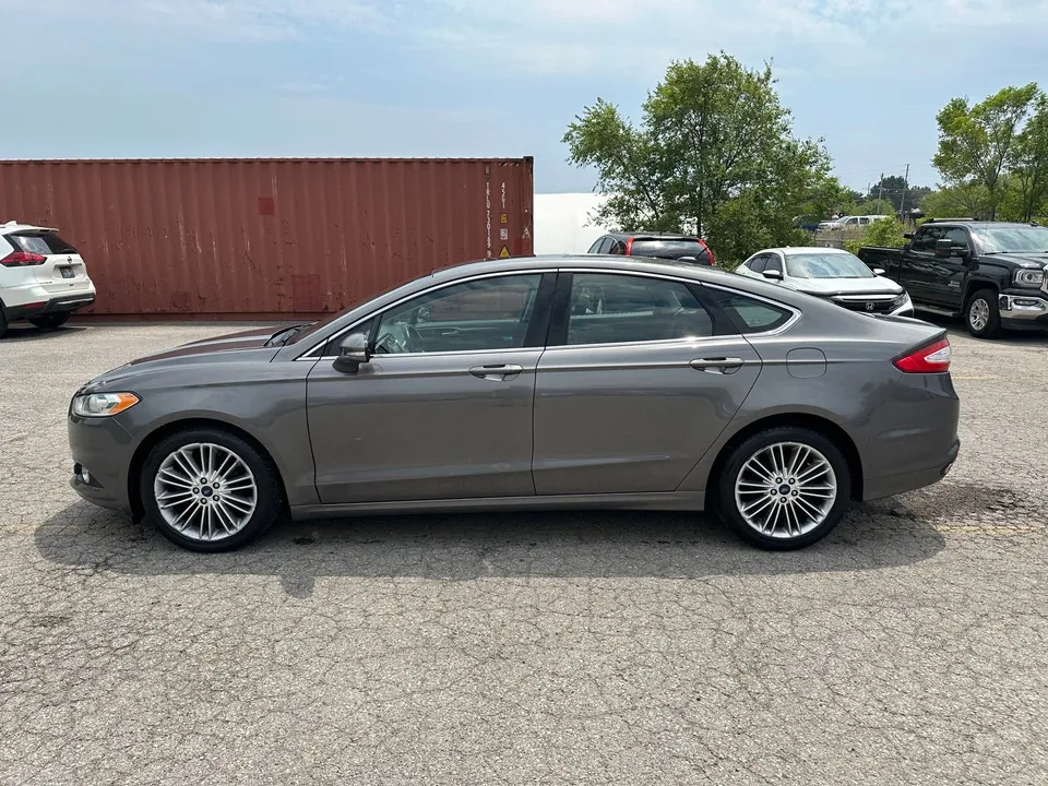 Ford Fusion 2014 photo 2