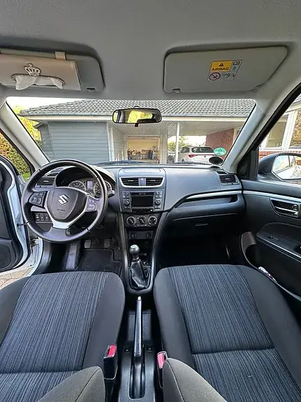 Suzuki Swift 2014 photo 4