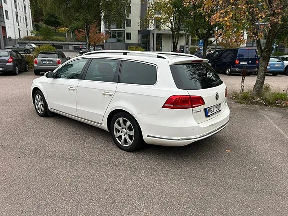 Volkswagen Passat 2012 photo 5