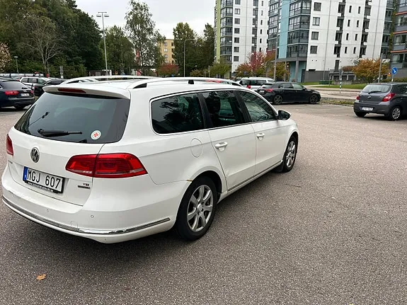 Volkswagen Passat 2012 photo 3
