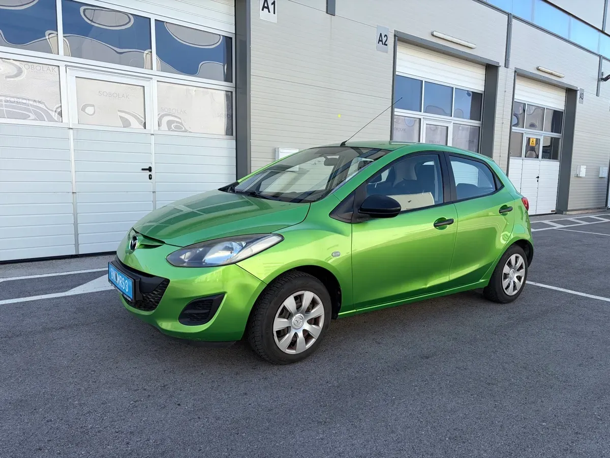 Mazda Mazda2