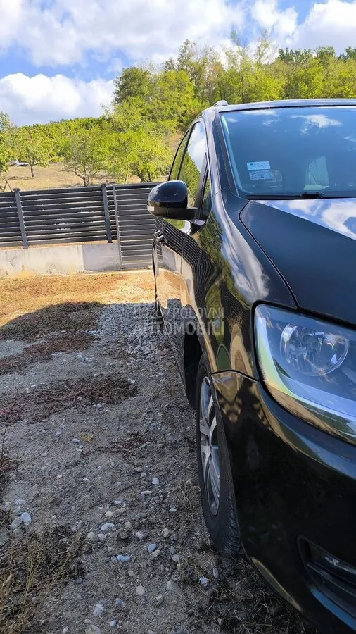 Volkswagen Sharan 2010 photo 3