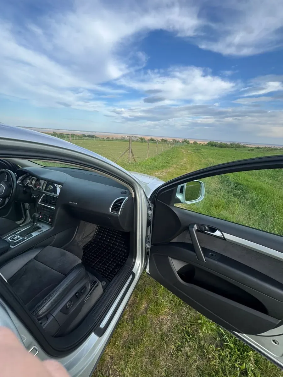 Audi Q7 2007 photo 3