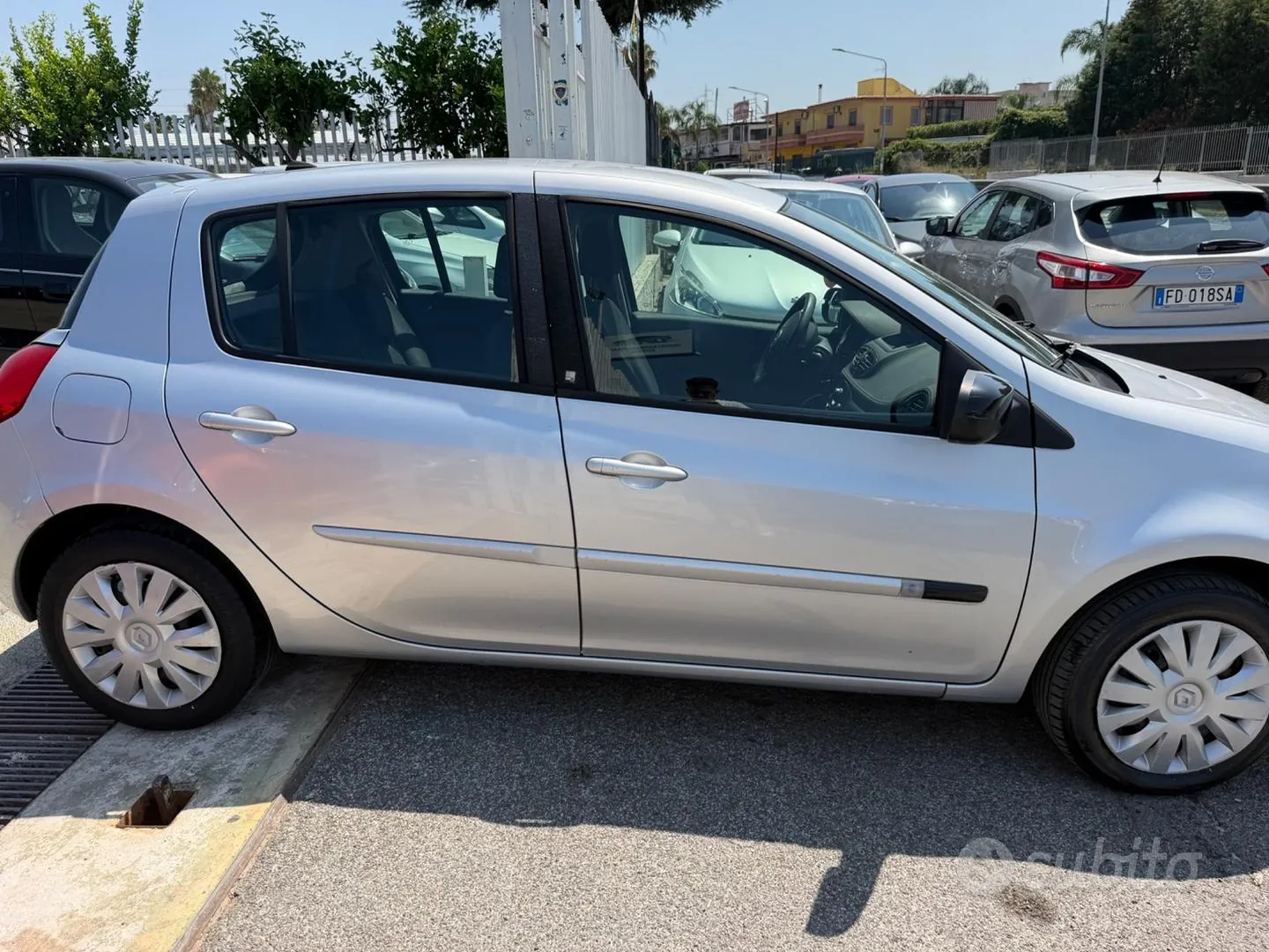 Renault Clio 2011 photo 4
