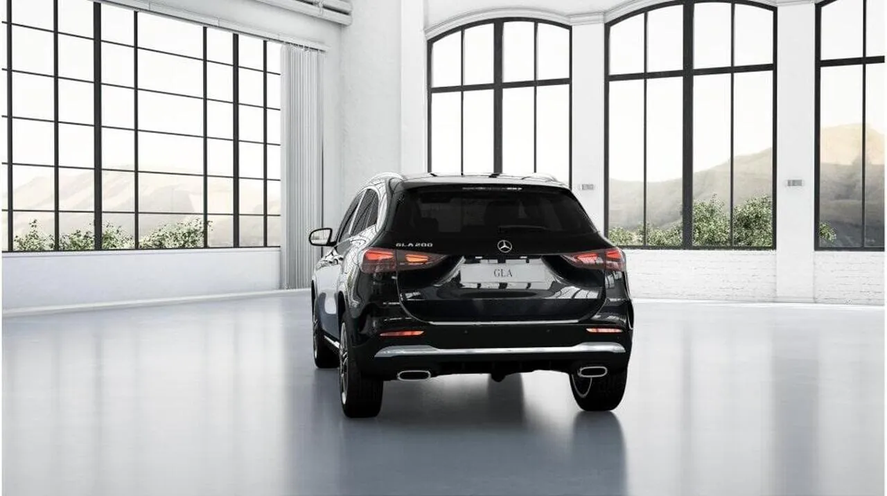 Mercedes-Benz Gla photo 4