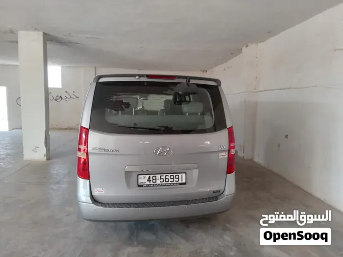 Hyundai H1 Gl Plus 2012 photo 2