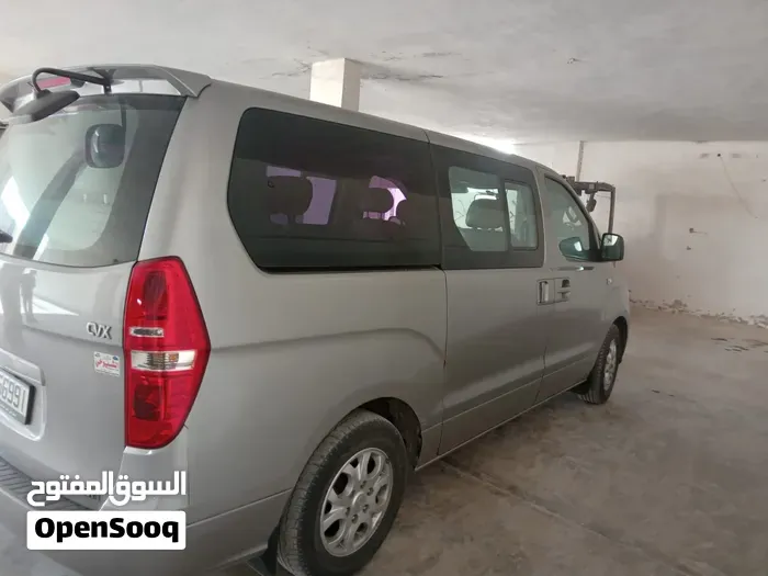 Hyundai H1 Gl Plus 2012 photo 3