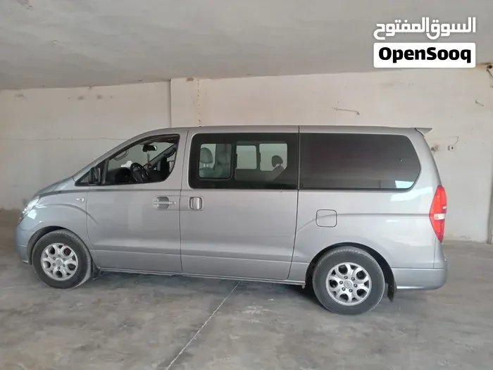 Hyundai H1 Gl Plus 2012 photo 4