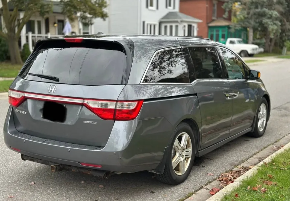 Honda Odyssey 2011 photo 4