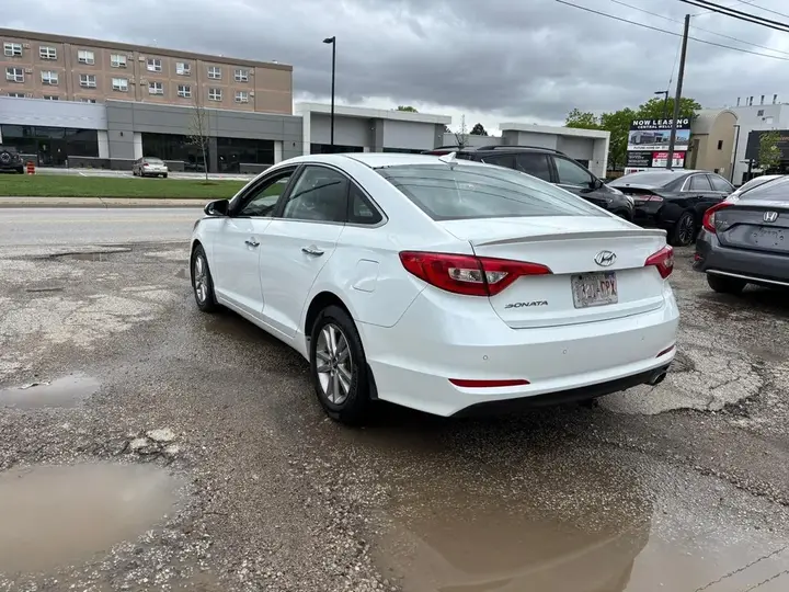 Hyundai Sonata 2016 photo 2