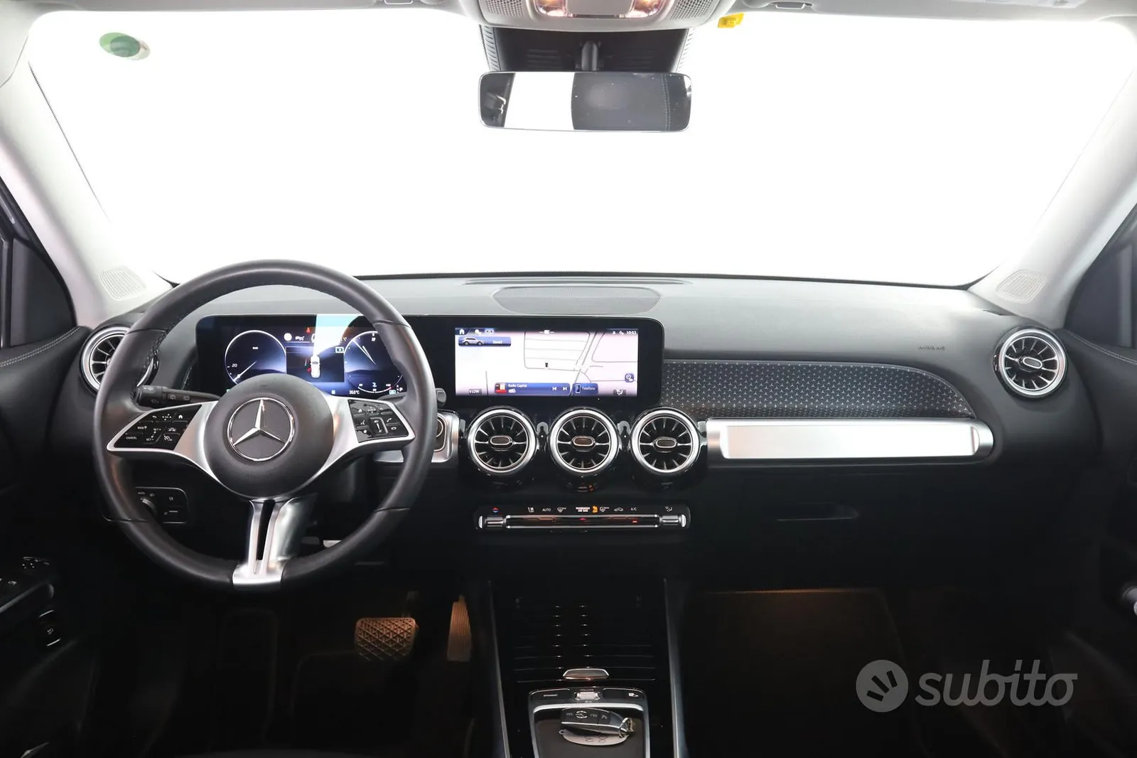 Mercedes-Benz Glb 2025 photo 4