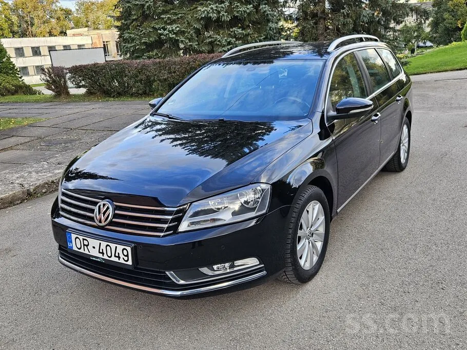 Volkswagen Passat 2012 photo 2