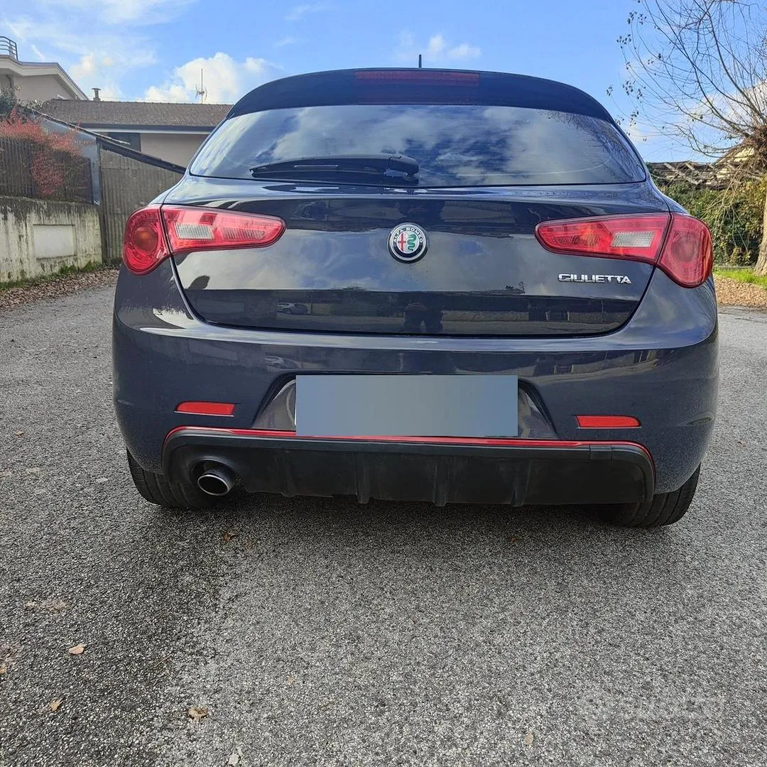 Alfa Romeo Giulietta 2018 photo 2