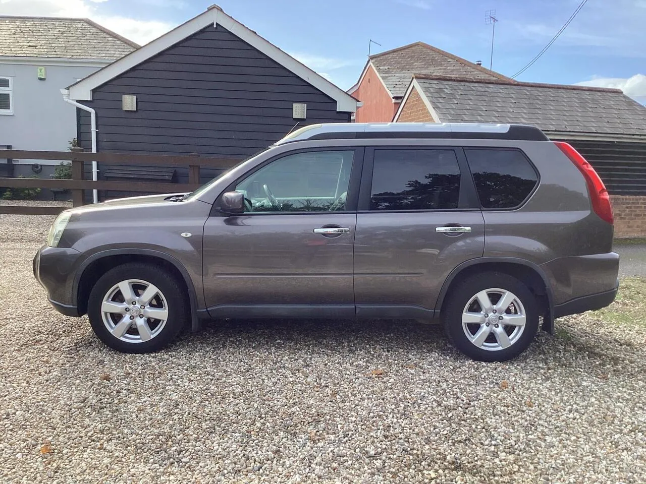 Nissan X-Trail 2007 photo 2