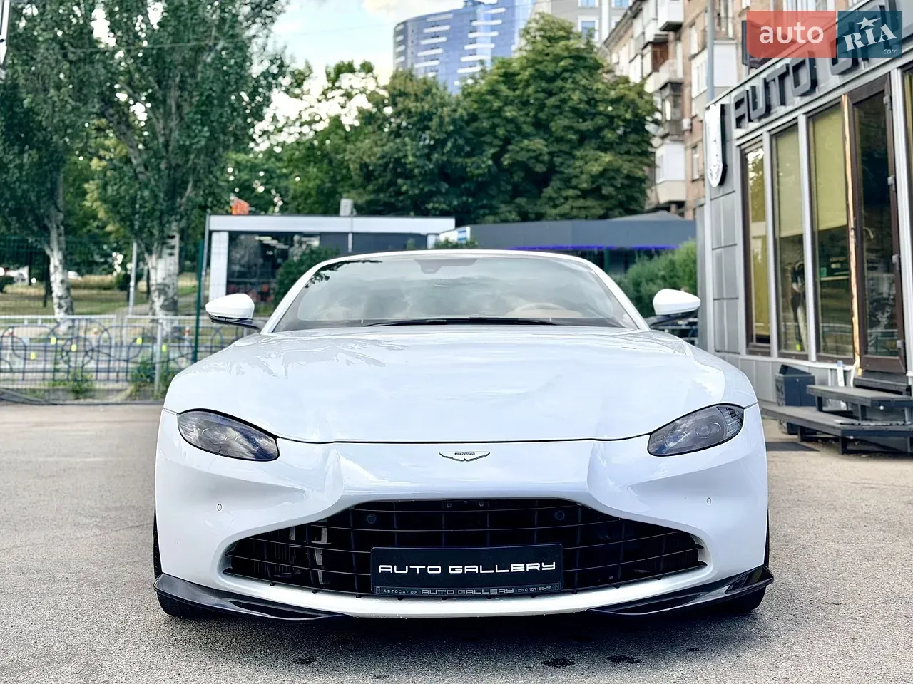 Aston Martin Vantage 2020 photo 5