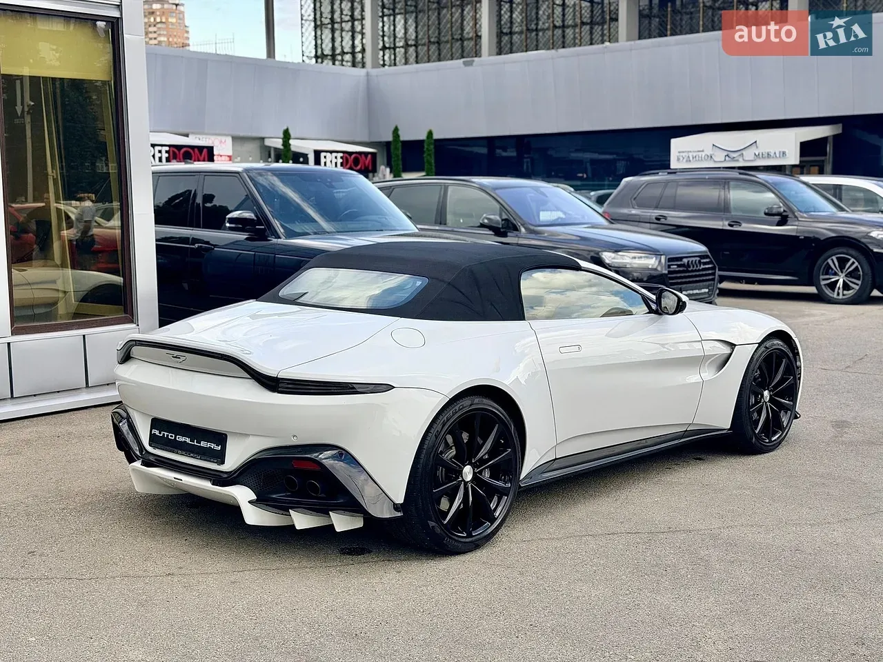 Aston Martin Vantage 2020 photo 4