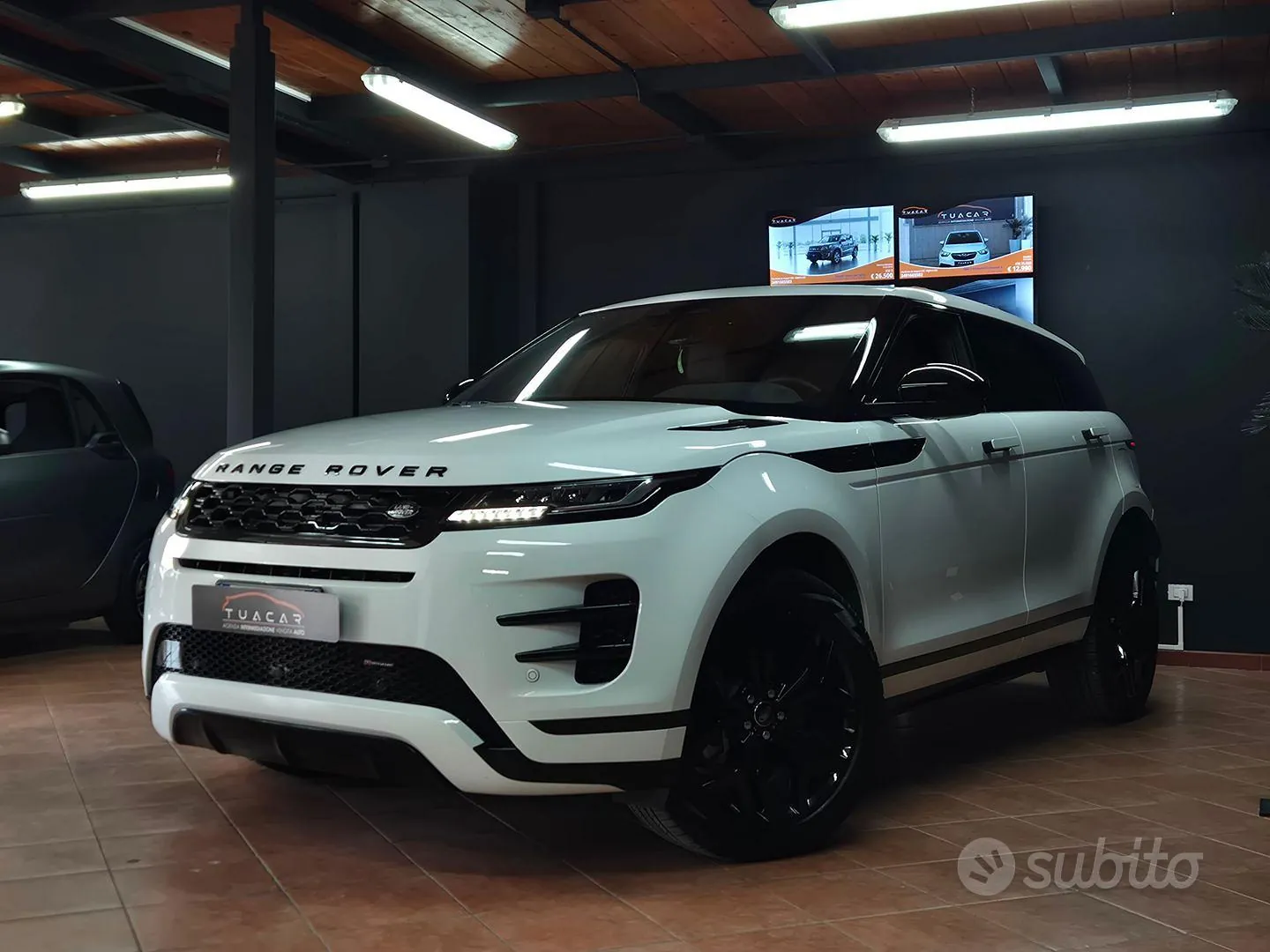 Land Rover Range Rover Evoque 2023 photo 4