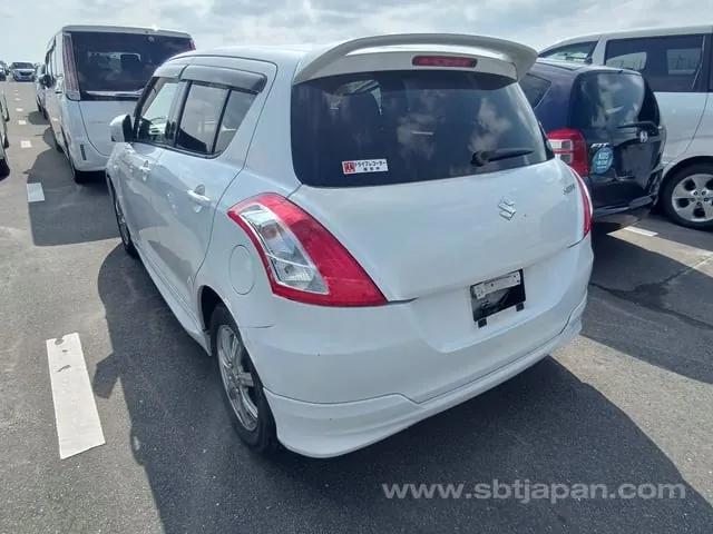 Suzuki Swift Xg 2011 photo 3