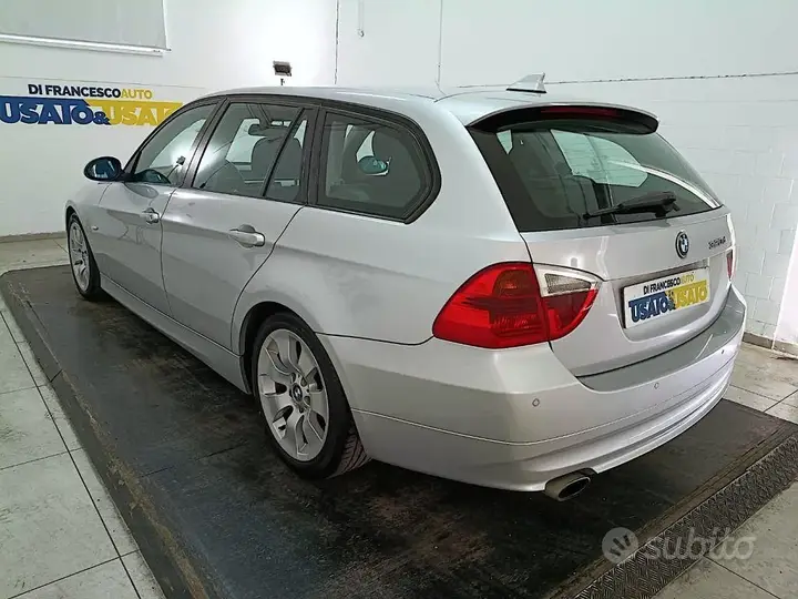 BMW 320D 2008 photo 2