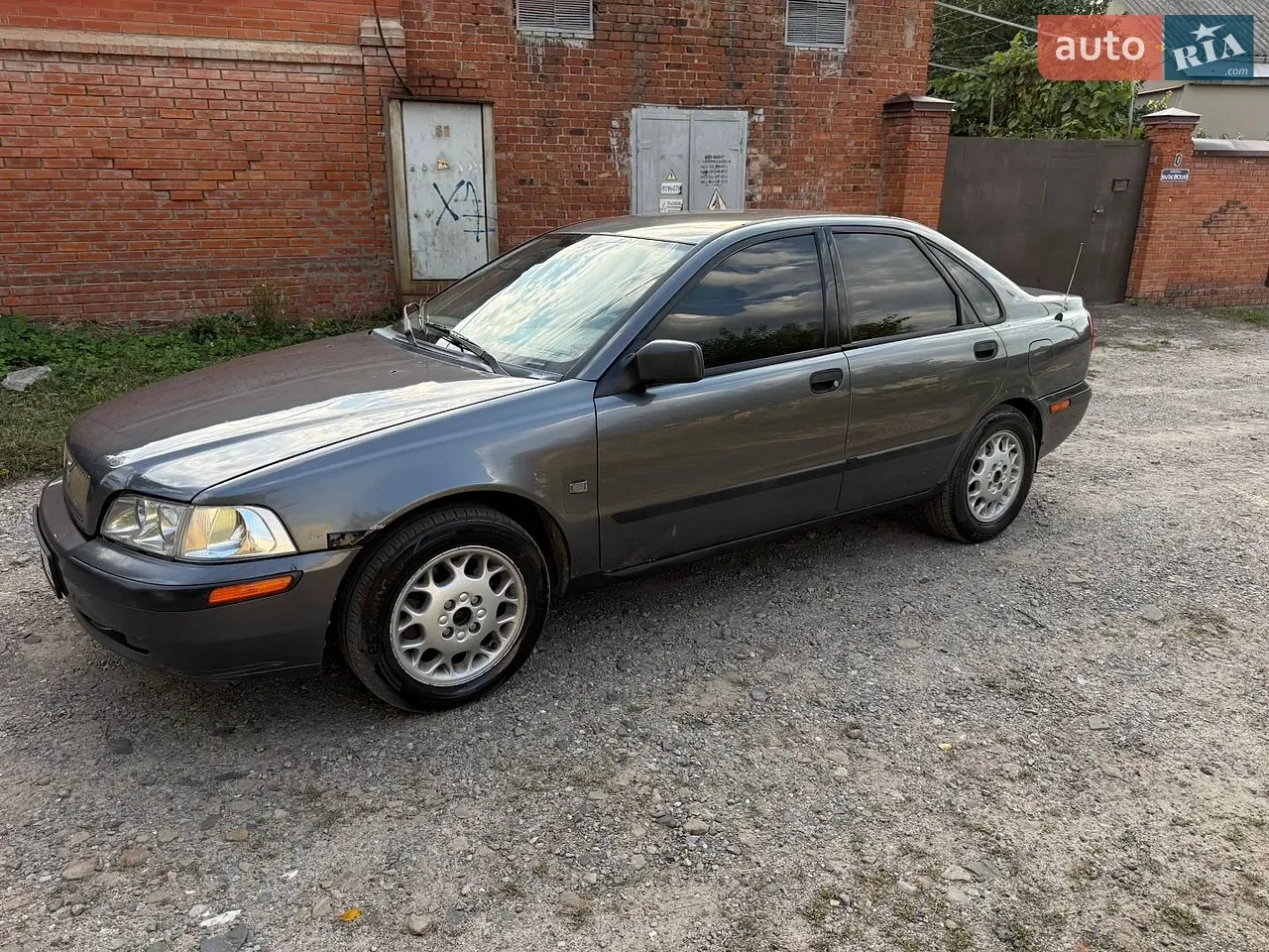 Volvo S40 2001 photo 2