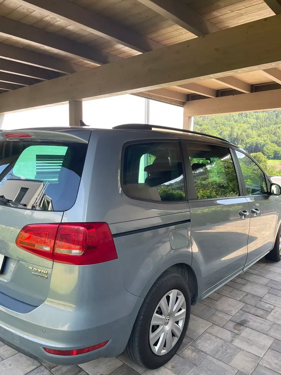 Volkswagen Sharan 2012 photo 3