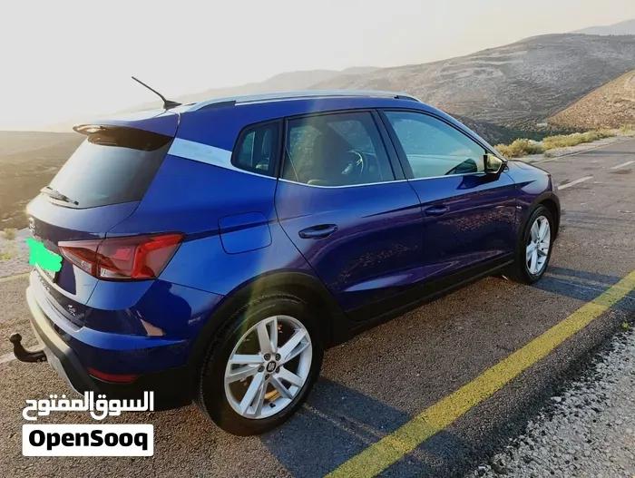 Seat Arona 2018 photo 4