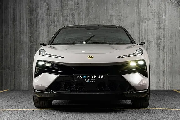 Lotus Eletre 2023 photo 4