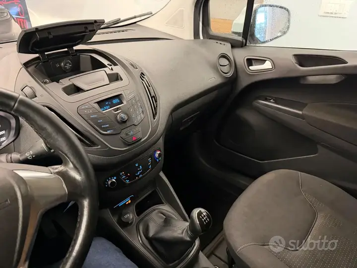 Ford Tourneo Courier 2017 photo 5