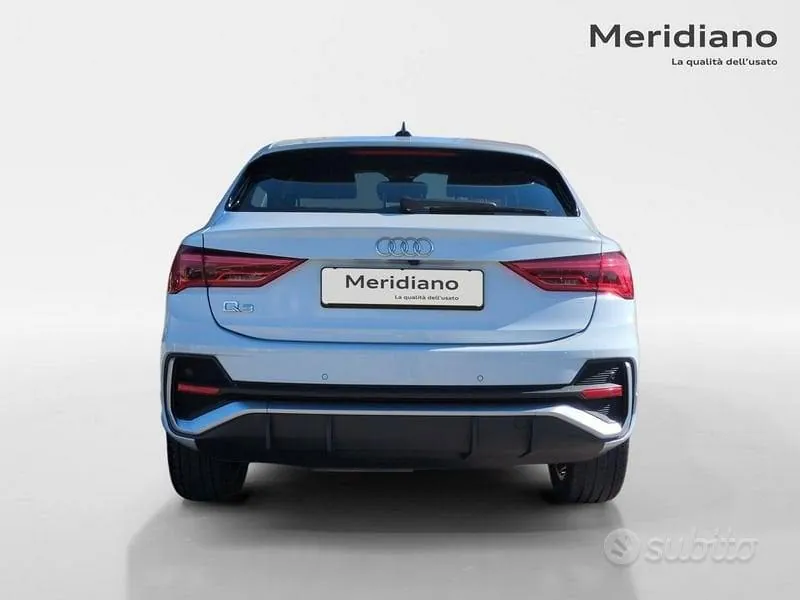 Audi Q3 2019 photo 5