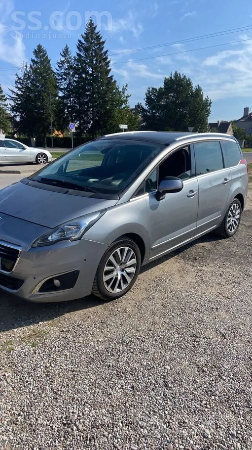 Peugeot 5008 2015 photo 3