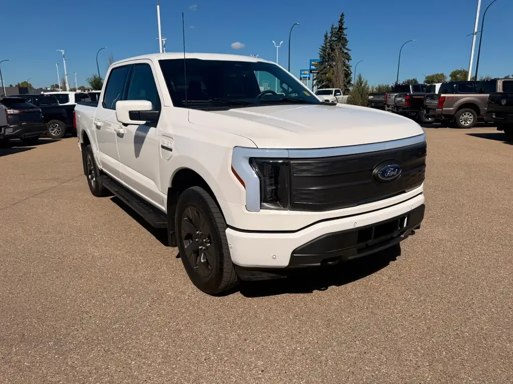 Ford F-150 Lightning 2023 photo 4