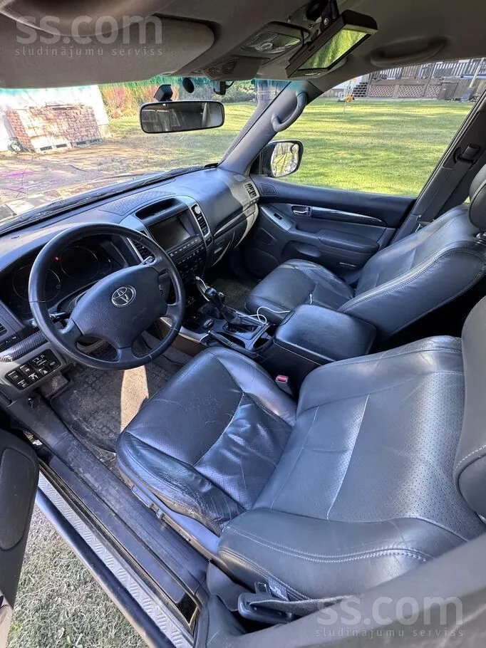 Toyota Land Cruiser 2005 photo 4