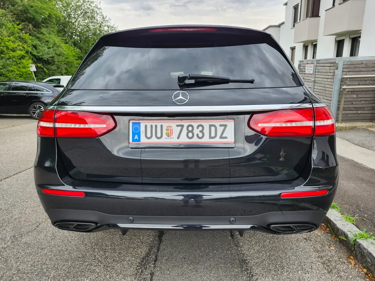 Mercedes-Benz E-Class 2018 photo 3