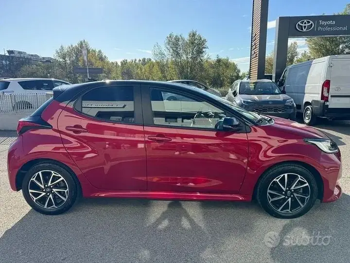 Toyota Yaris 2023 photo 5