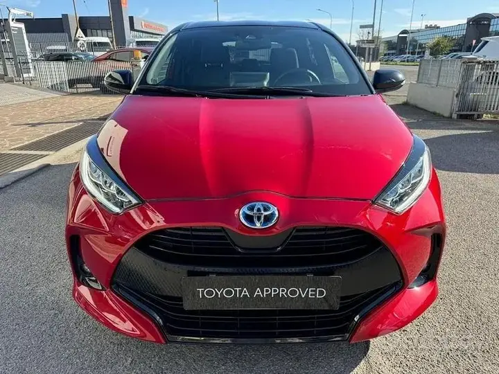 Toyota Yaris 2023 photo 3