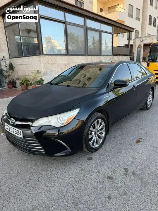 Toyota Camry 2017 photo 2