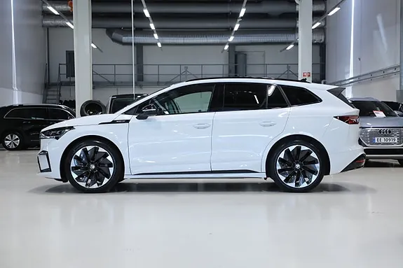 Skoda Enyaq 2023 photo 4