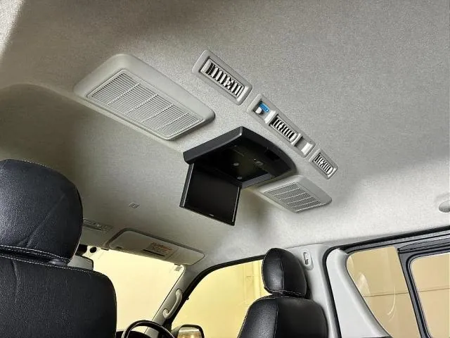 Toyota Hiace 2018 photo 5