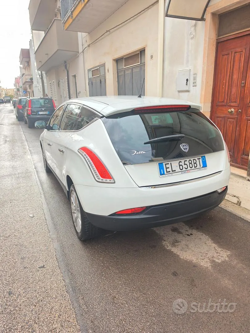 Lancia Delta 2011 photo 4