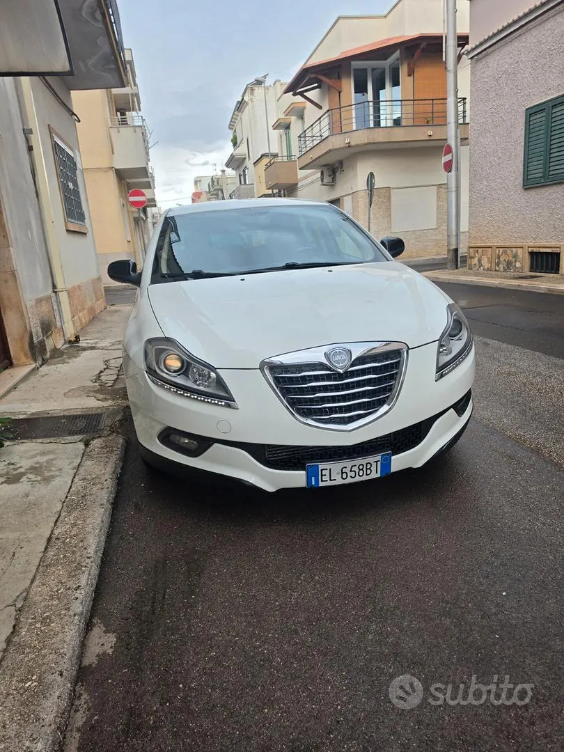 Lancia Delta 2011 photo 3