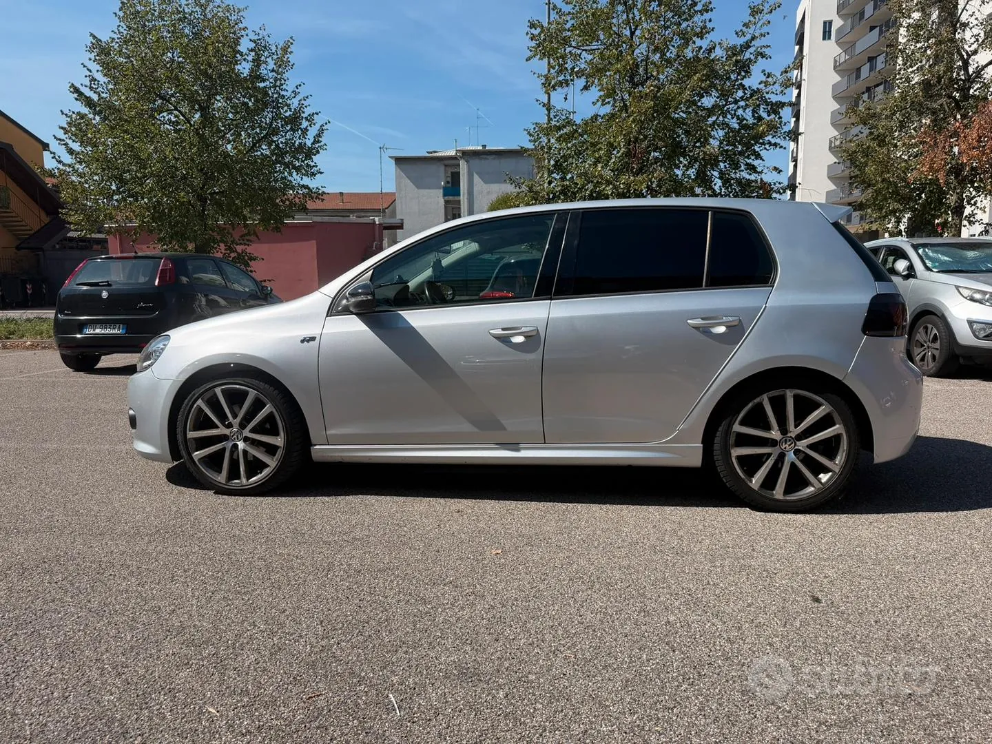 Volkswagen Golf 2010 photo 2