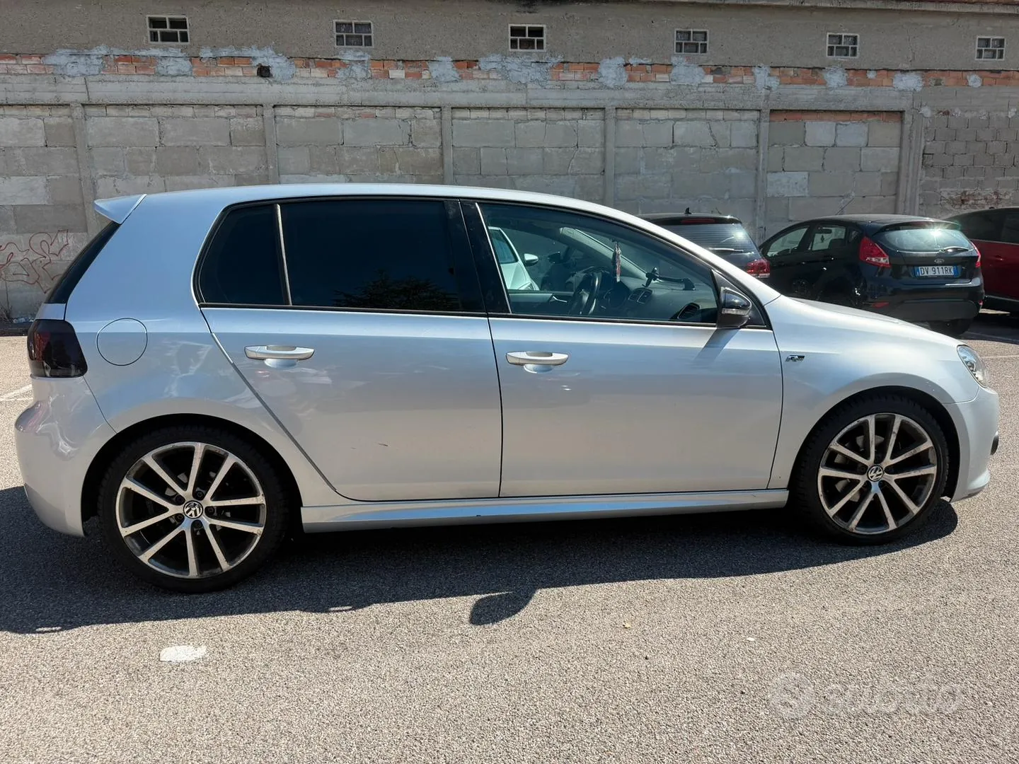 Volkswagen Golf 2010 photo 4