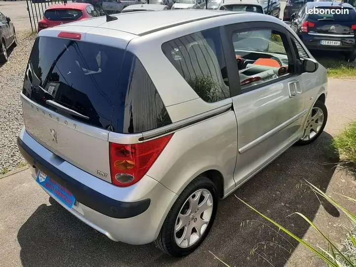Peugeot 1007 2008 photo 4
