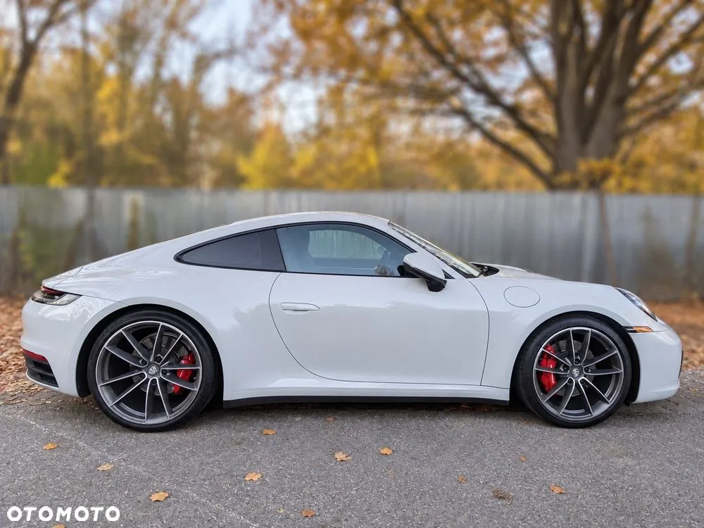 Porsche 911 Carrera 4S 2019 photo 2