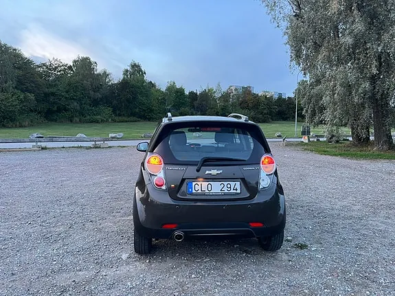 Chevrolet Spark 2011 photo 4